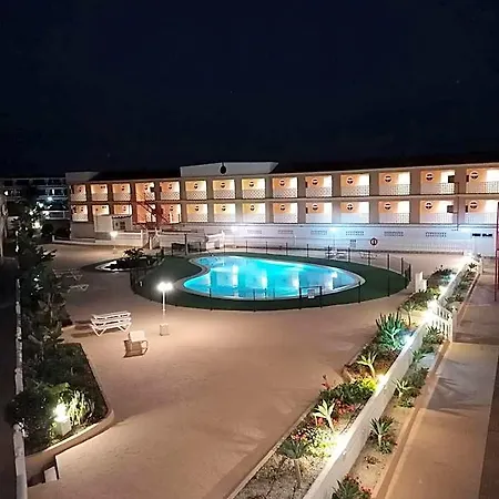 Szálloda Parque Carolina 3*