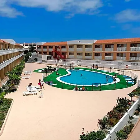 Parque Carolina Szálloda Arona